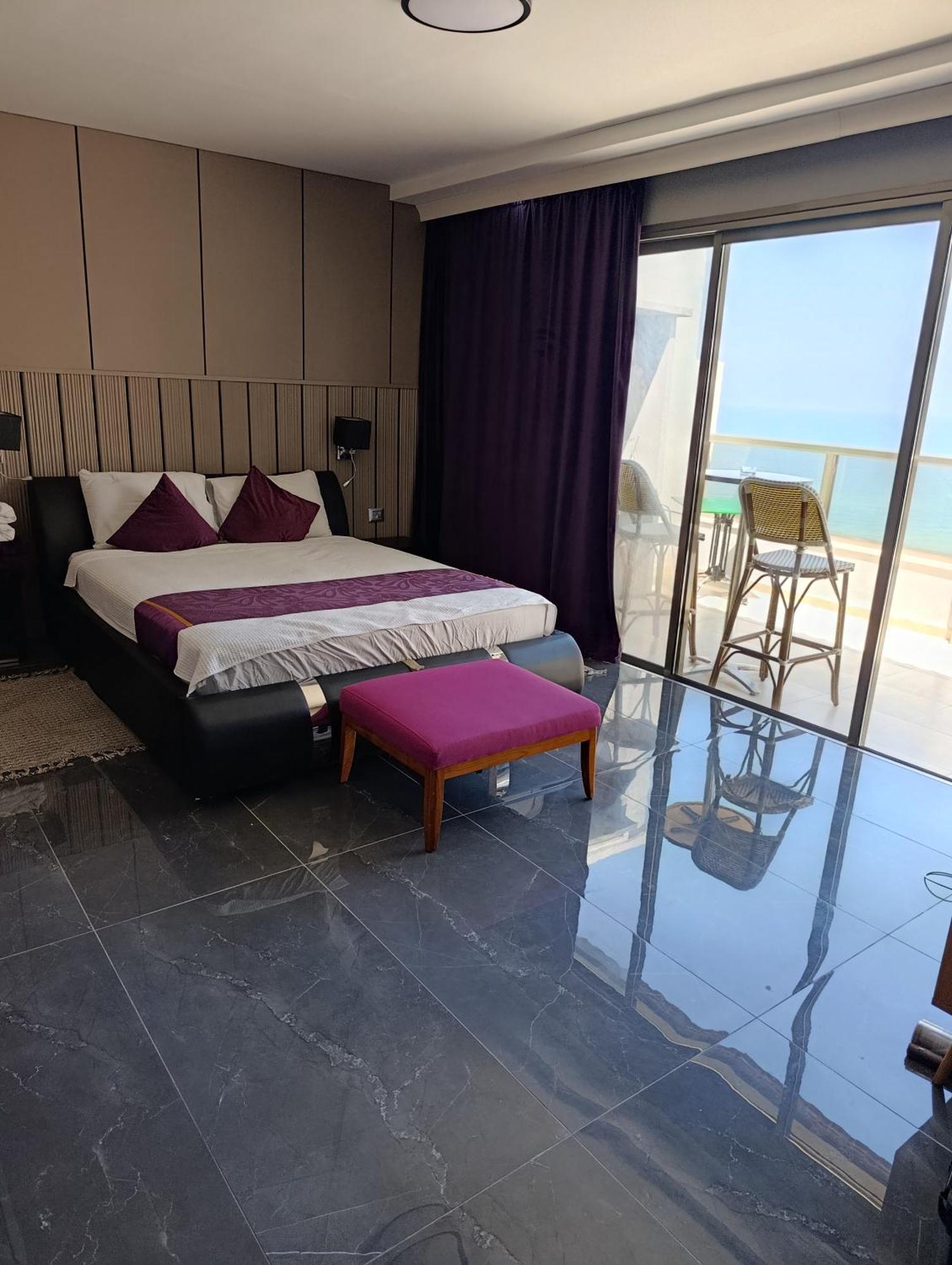 Penthouse Apartment On The Beach Bat Yam Bilik gambar