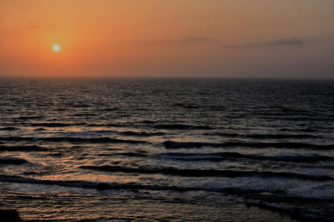 Penthouse Apartment On The Beach Bat Yam Luaran gambar